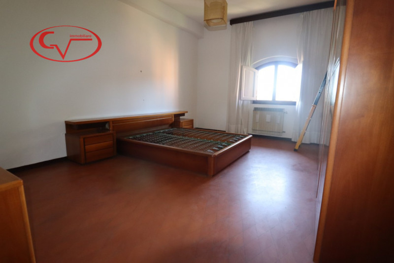 Immagine 18 di Attico in vendita  in via martiri della libertà a San Giovanni Valdarno