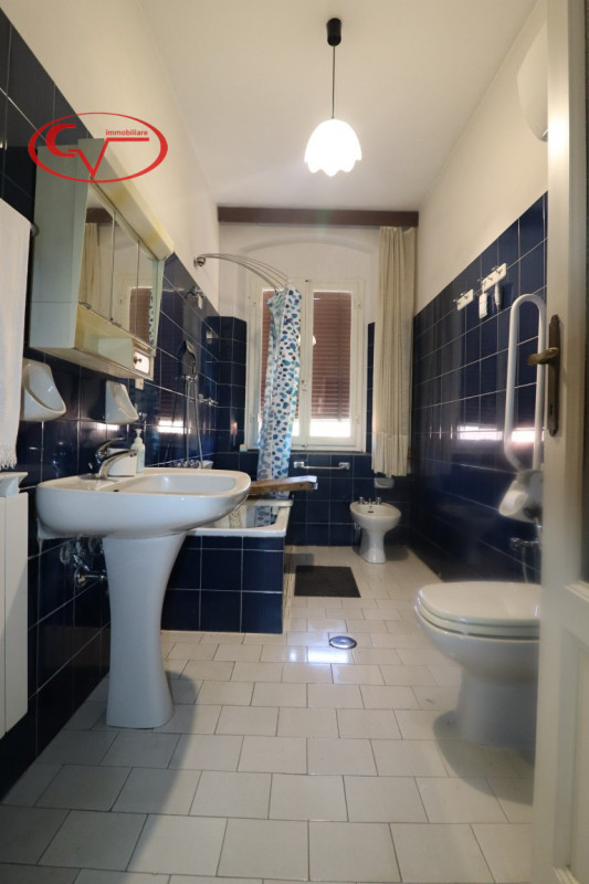 Immagine 21 di Attico in vendita  in via martiri della libertà a San Giovanni Valdarno