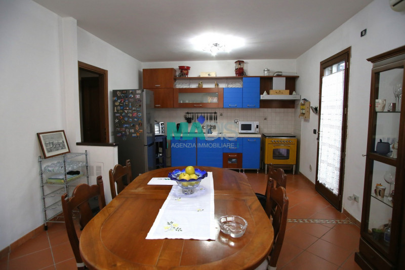 Immagine 5 di Casa indipendente in vendita  in Via Lorenzo da Prato a Prato