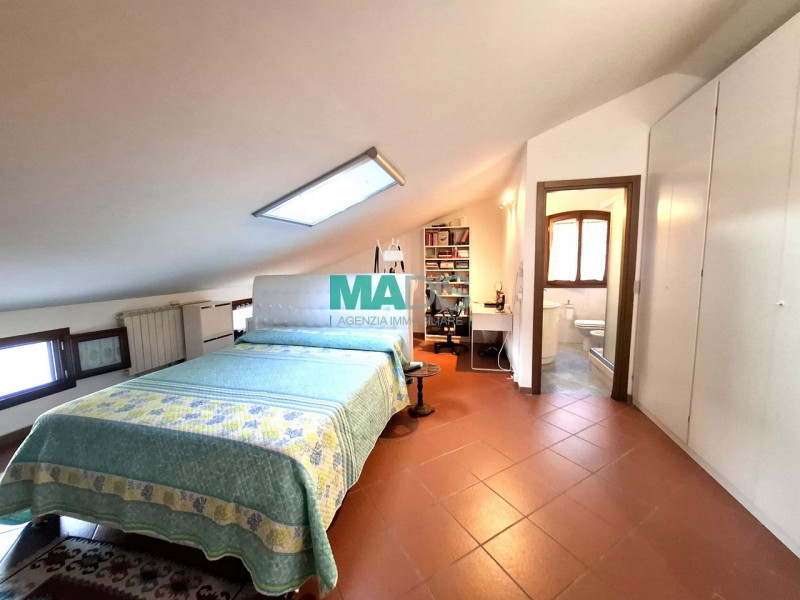 Immagine 12 di Casa indipendente in vendita  in Via Lorenzo da Prato a Prato