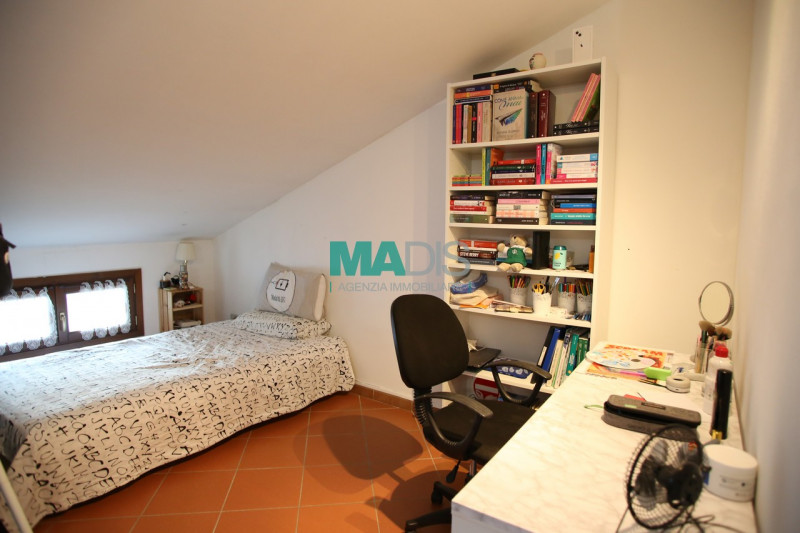 Immagine 25 di Casa indipendente in vendita  in Via Lorenzo da Prato a Prato