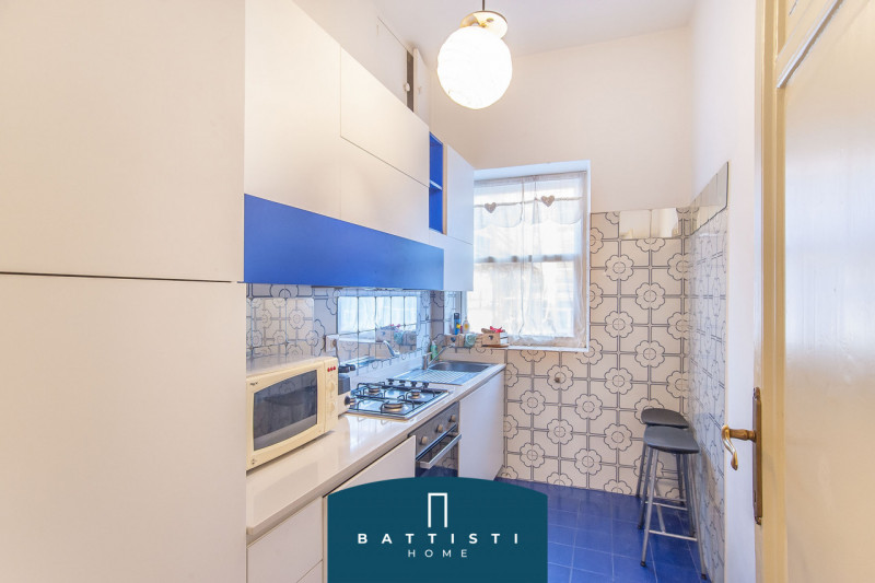 Immagine 13 di Appartamento in vendita  in Passeggiata di Ripetta a Roma