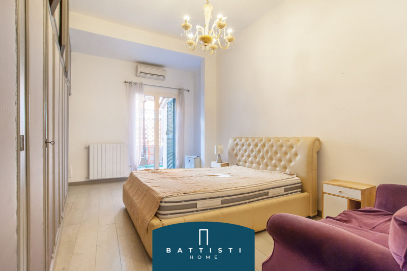 Immagine 14 di Appartamento in vendita  in Passeggiata di Ripetta a Roma