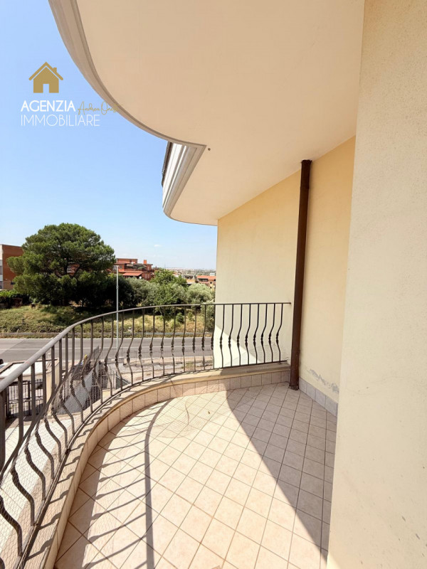 Immagine 13 di Monolocale in affitto  in Via Casilina 1932 a Roma