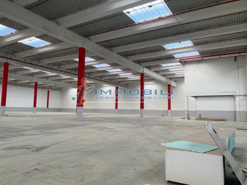 Immagine 7 di Laboratorio in affitto  in VIA EMILIA a Sordio