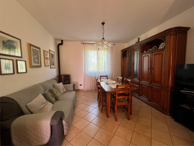 Immagine 20 di Casa indipendente in vendita  a Senigallia