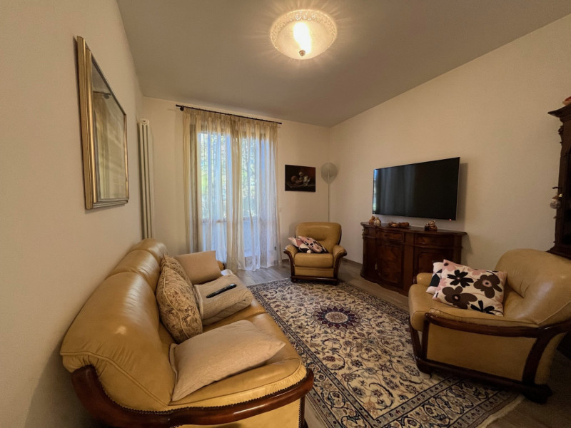 Immagine 27 di Casa indipendente in vendita  a Senigallia