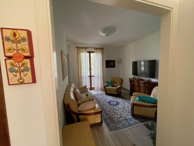 Immagine 28 di Casa indipendente in vendita  a Senigallia