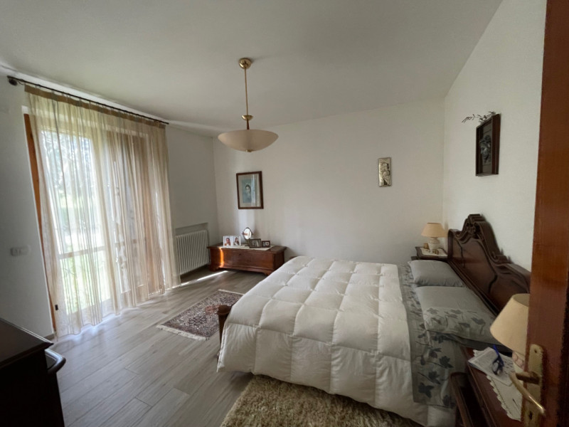 Immagine 31 di Casa indipendente in vendita  a Senigallia