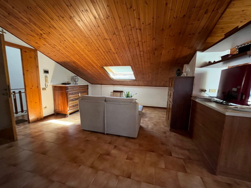 Immagine 38 di Casa indipendente in vendita  a Senigallia