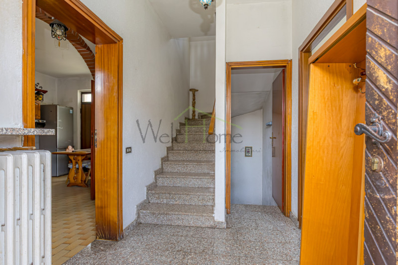 Immagine 8 di Casa indipendente in vendita  a Albavilla