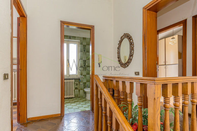 Immagine 17 di Casa indipendente in vendita  a Albavilla