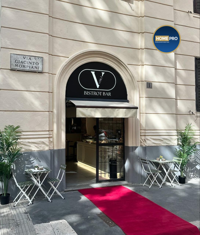 Immagine 1 di Negozio in vendita  in Viale Delle Milizie 88 a Roma