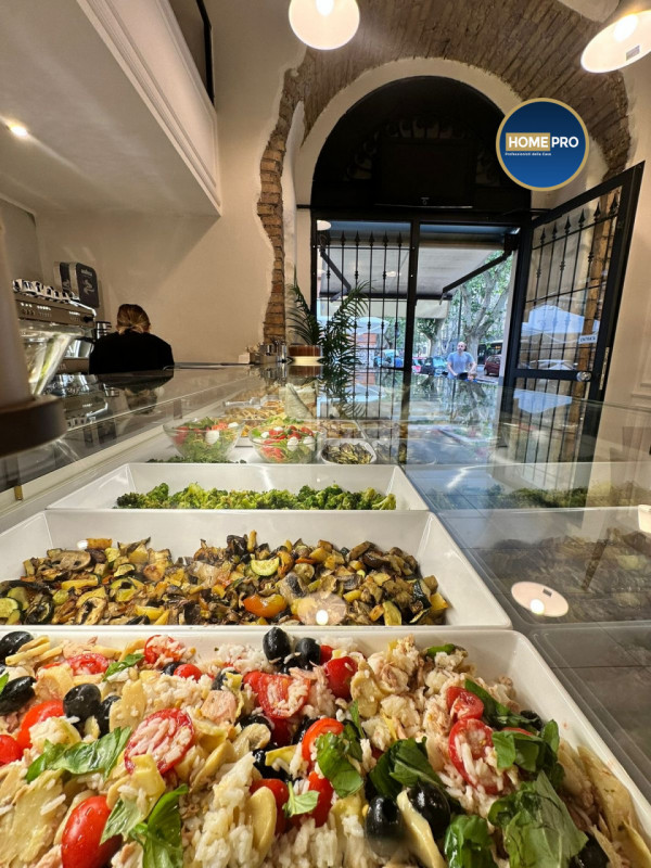 Immagine 9 di Negozio in vendita  in Viale Delle Milizie 88 a Roma
