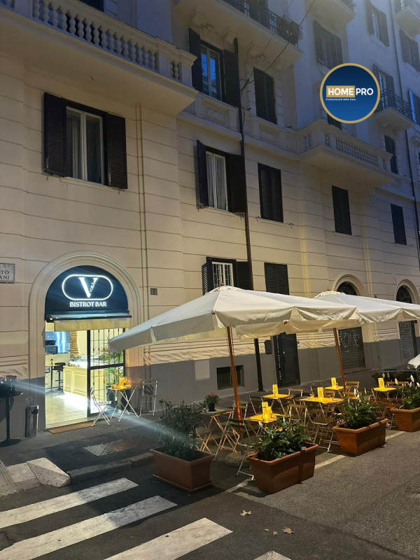 Immagine 17 di Negozio in vendita  in Viale Delle Milizie 88 a Roma