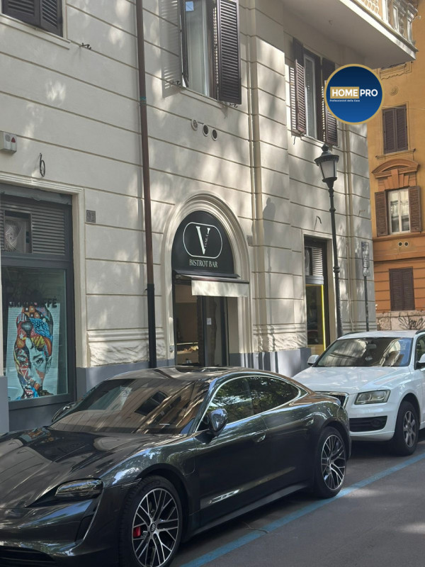 Immagine 24 di Negozio in vendita  in Viale Delle Milizie 88 a Roma