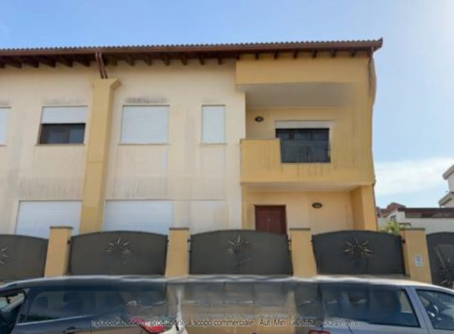 Immagine 2 di Villetta a schiera in vendita  in Via Vittorio de Sica 13 A a Cagliari