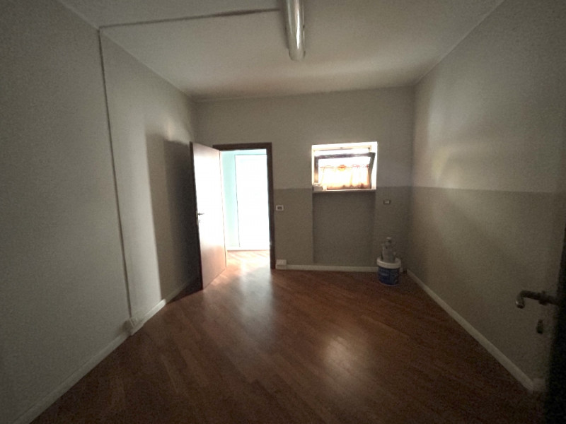 Immagine 3 di Laboratorio in vendita  in Via Giuseppe Mazzini a Forlimpopoli