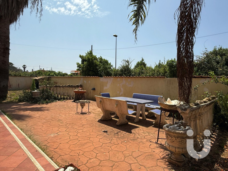 Immagine 2 di Villa in vendita  in Via Colle San Magno a Nettuno