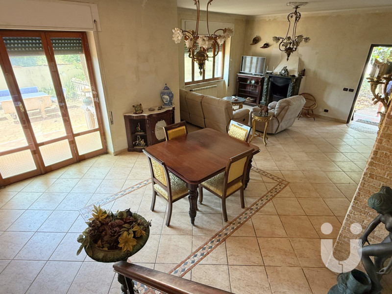 Immagine 11 di Villa in vendita  in Via Colle San Magno a Nettuno