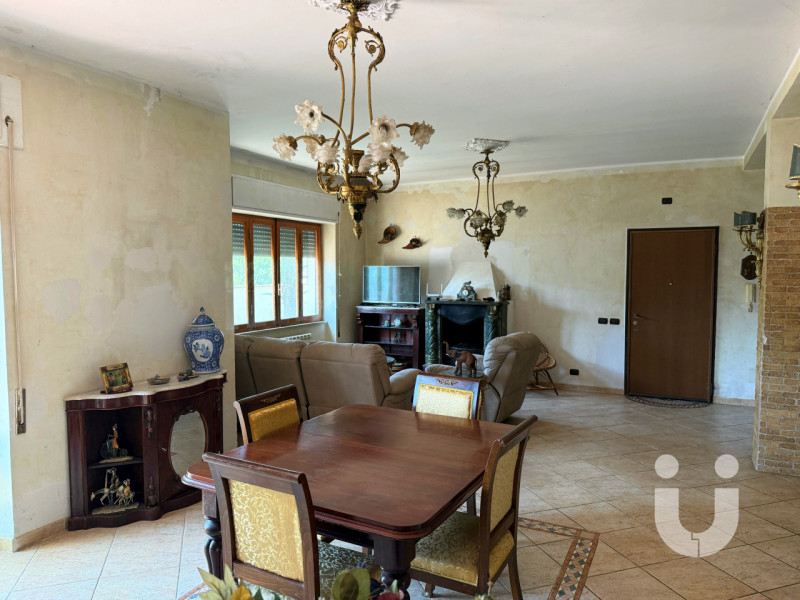 Immagine 17 di Villa in vendita  in Via Colle San Magno a Nettuno