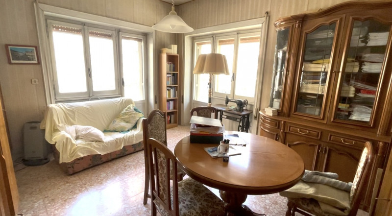 Immagine 1 di Appartamento in vendita  in via giacomo bresadola 54 a Roma