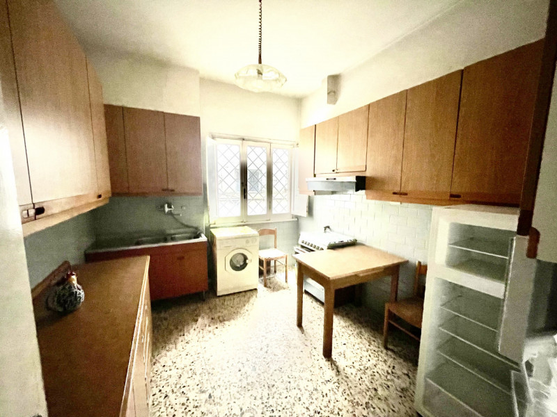 Immagine 9 di Appartamento in vendita  in via giacomo bresadola 54 a Roma
