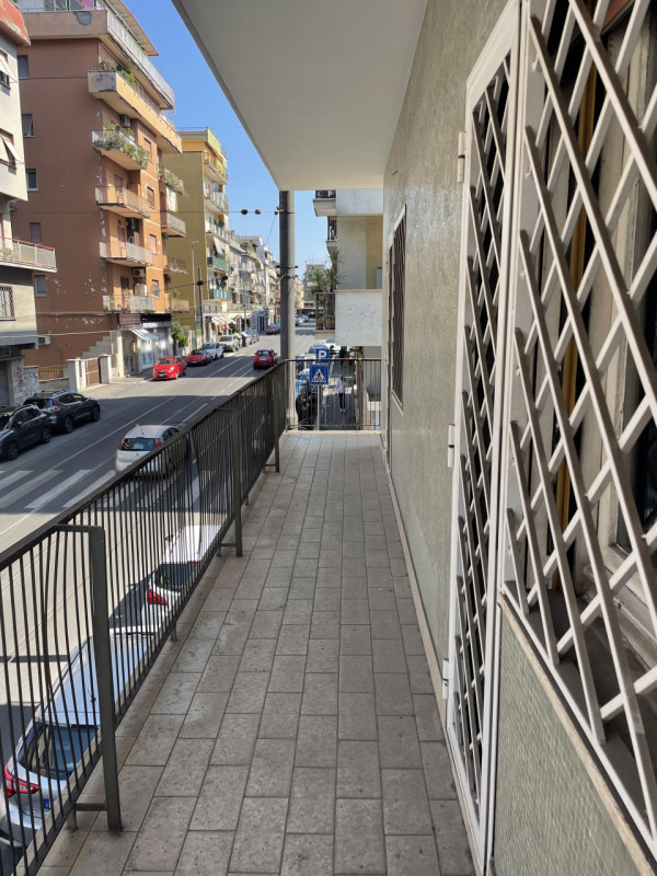 Immagine 12 di Appartamento in vendita  in via giacomo bresadola 54 a Roma