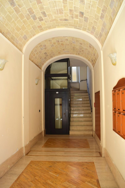 Immagine 6 di Ufficio in affitto  in C.so Umberto I 25 a Pescara