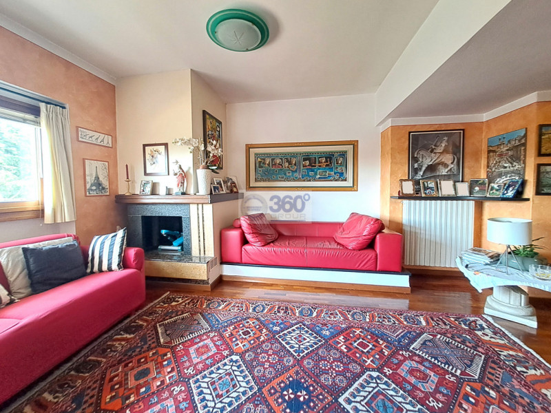 Immagine 3 di Villa in vendita  in Via San Filastro a Provaglio D'iseo