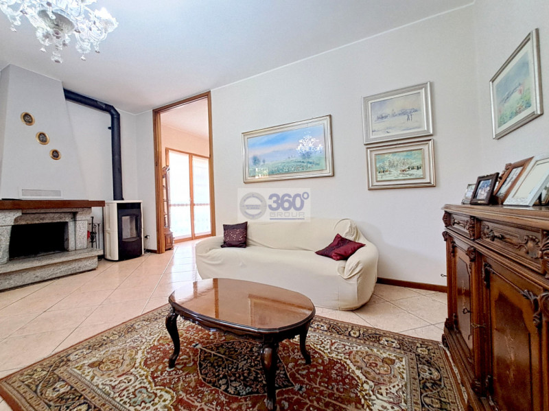 Immagine 14 di Villa in vendita  in Via San Filastro a Provaglio D'iseo