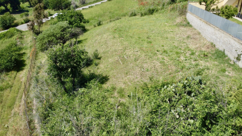 Immagine 4 di Terreno in vendita  in Via Visciano a Roma
