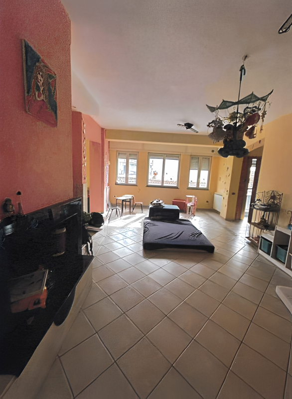 Immagine 6 di Appartamento in vendita  in Strada Provinciale di Caserta n. 234 a Napoli