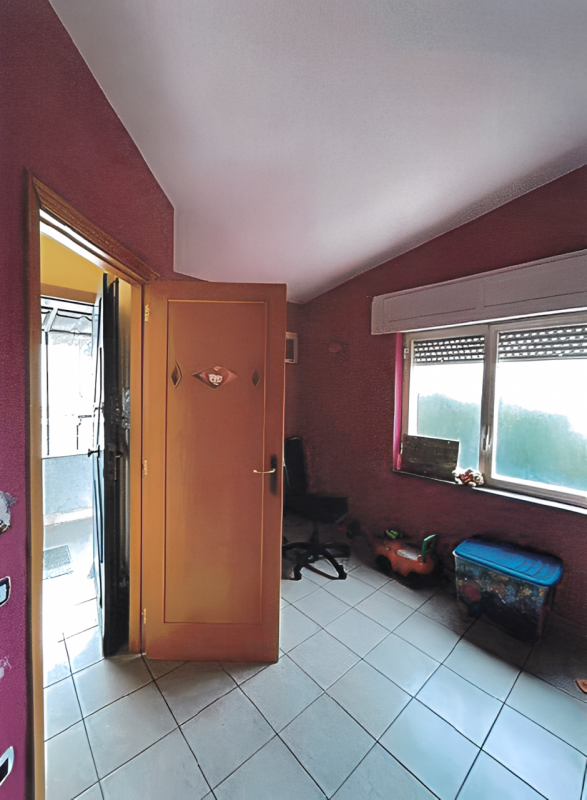 Immagine 7 di Appartamento in vendita  in Strada Provinciale di Caserta n. 234 a Napoli