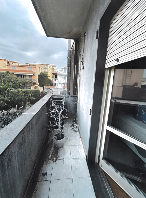 Immagine 13 di Appartamento in vendita  in Strada Provinciale di Caserta n. 234 a Napoli