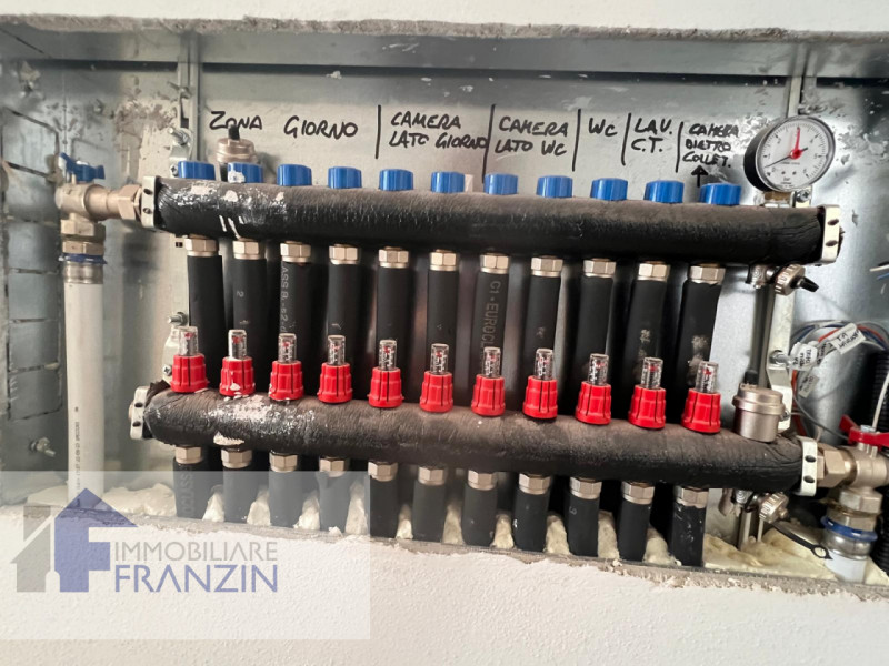 Immagine 9 di Appartamento in vendita  in VIA VALLIO 69 a Meolo