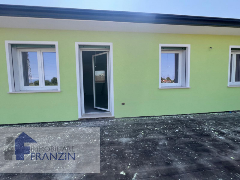 Immagine 53 di Appartamento in vendita  in VIA VALLIO 69 a Meolo
