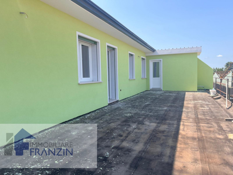 Immagine 55 di Appartamento in vendita  in VIA VALLIO 69 a Meolo