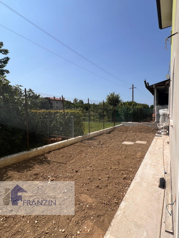 Immagine 60 di Appartamento in vendita  in VIA VALLIO 69 a Meolo