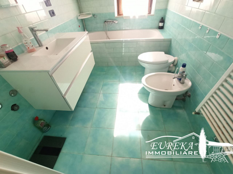 Immagine 14 di Casa indipendente in vendita  in LOCALITà PESCIA a Castiglione Del Lago