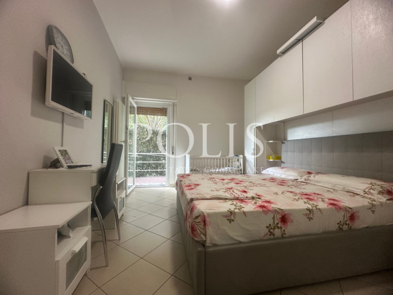 Immagine 6 di Appartamento in vendita  in VIA SANTA MARTA a Como