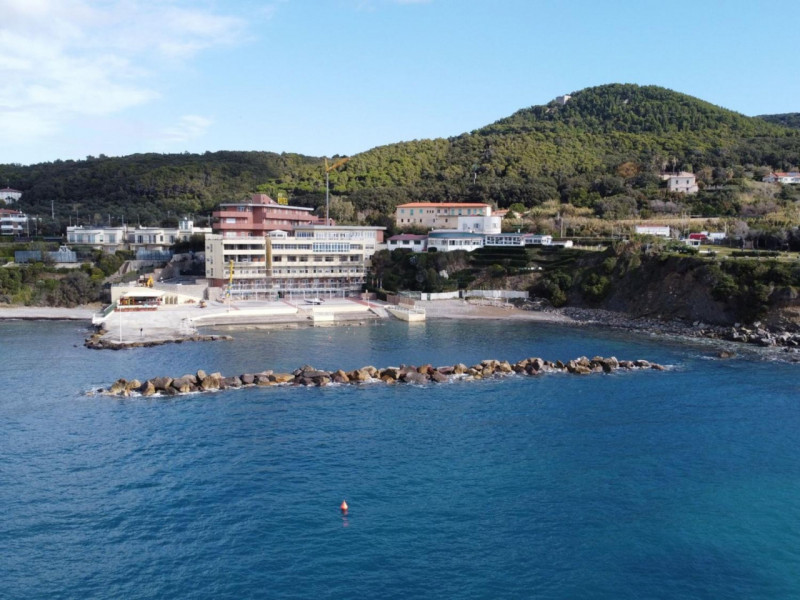 Immagine 9 di Appartamento in vendita  in Via del Littorale, N. 164 a Livorno