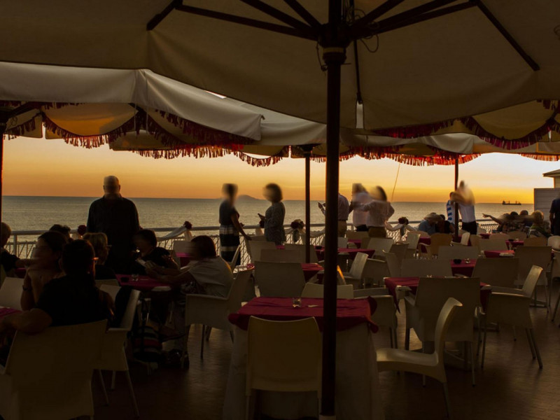 Immagine 12 di Appartamento in vendita  in Via del Littorale, N. 164 a Livorno