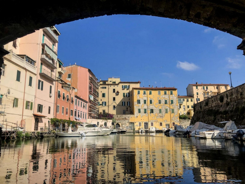 Immagine 26 di Appartamento in vendita  in Via del Littorale, N. 164 a Livorno