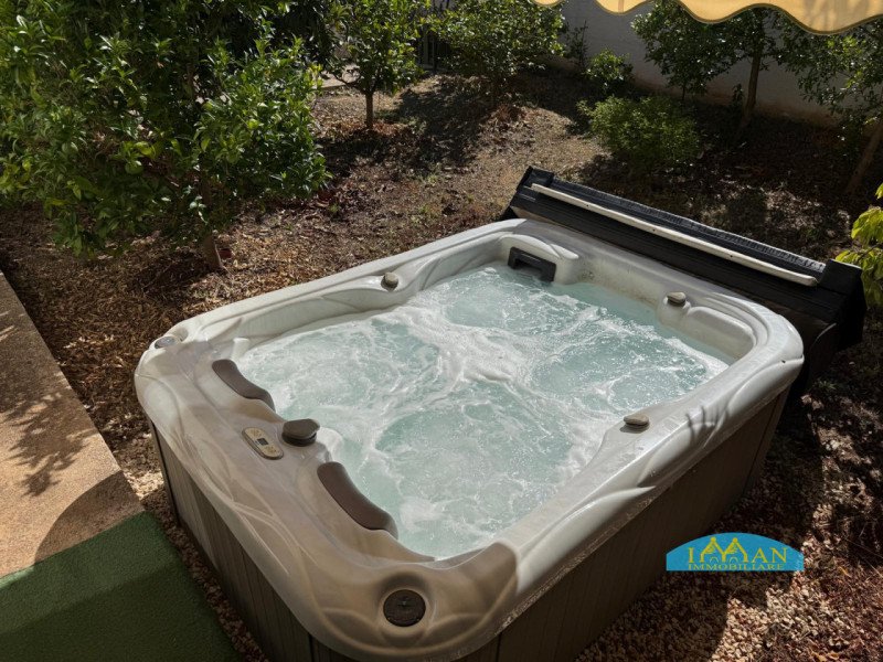 Immagine 25 di Villa in vendita  in Contrada Monte Calvo a Ceglie Messapico