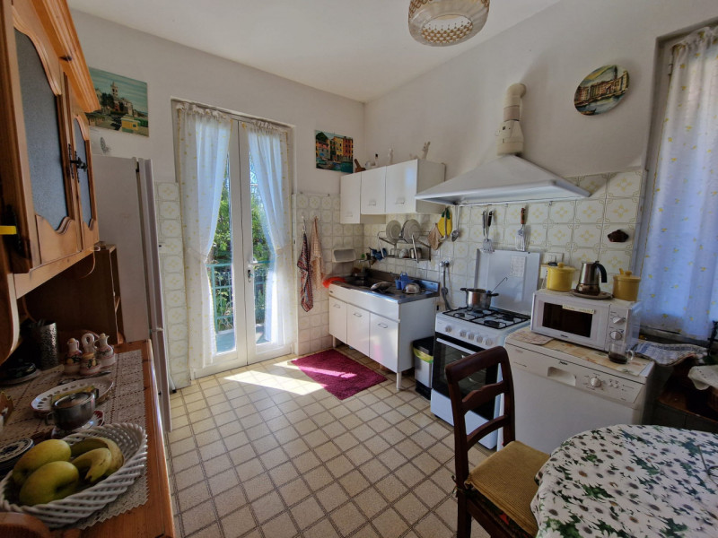 Immagine 14 di Appartamento in vendita  in Via Bosena a Rapallo