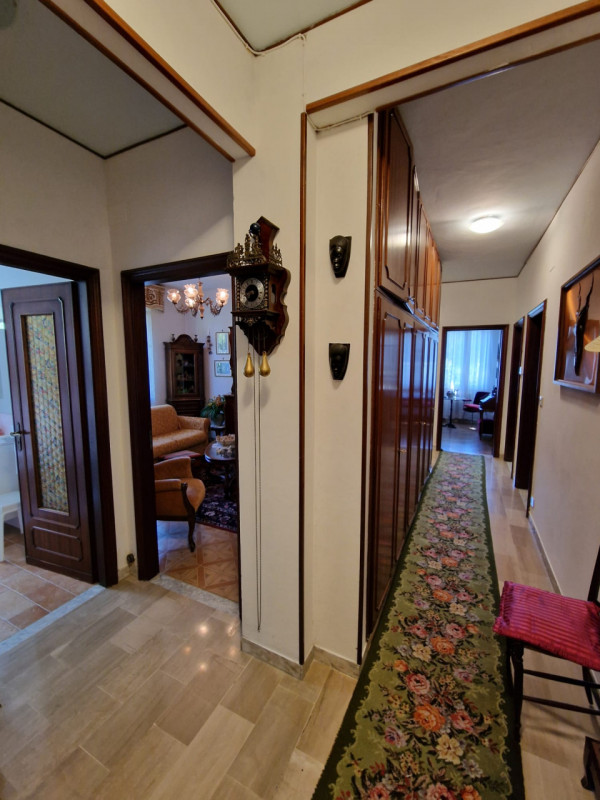 Immagine 17 di Appartamento in vendita  in Via Bosena a Rapallo