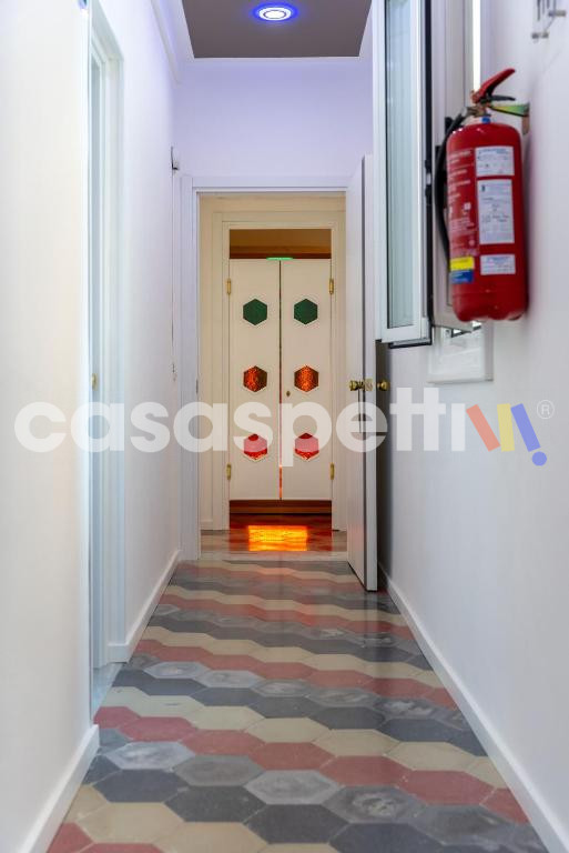 Immagine 7 di Bed & Breakfast in vendita  in Via Gregorio Ugdulena a Palermo