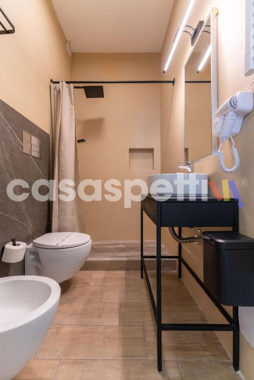 Immagine 15 di Bed & Breakfast in vendita  in Via Gregorio Ugdulena a Palermo