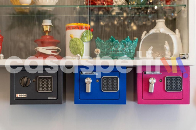 Immagine 16 di Bed & Breakfast in vendita  in Via Gregorio Ugdulena a Palermo